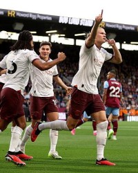  曼城三球完胜阿森纳，哈兰德双响锁定胜局  