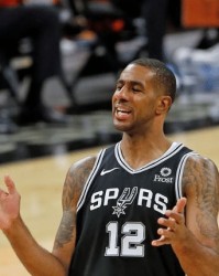  穆雷末节21分马刺逆转火箭  