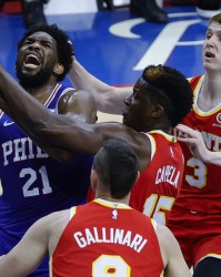  恩比德统治攻防两端76人轻取热火止连败